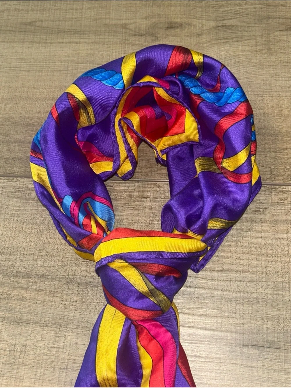 Elaine Gold bright purple